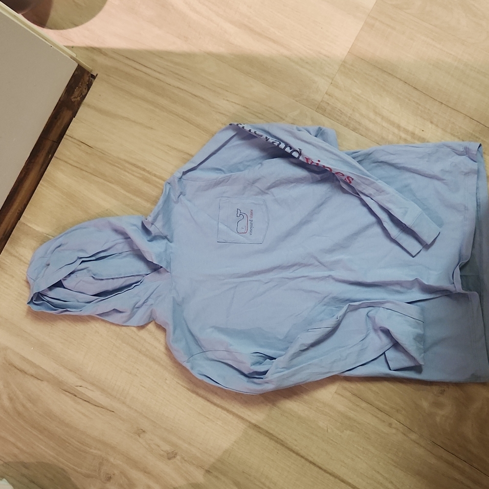 Vineyard vines hooded tee
